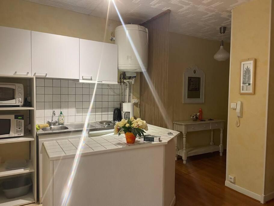 Studio N•2 Avec Patio En Plein Coeur De La Ville Bagneres-de-Bigorre Ngoại thất bức ảnh